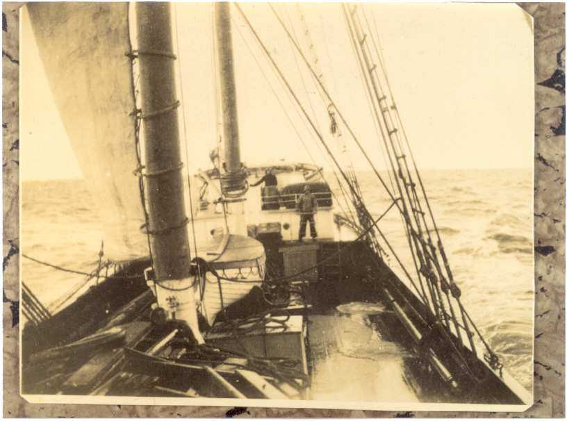 S/V Isolda under segel på Atlanten